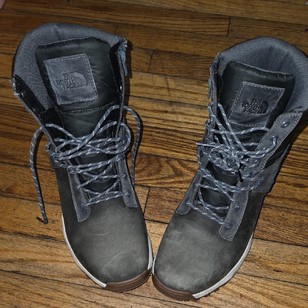 The North Face Men's Charcoal Boots